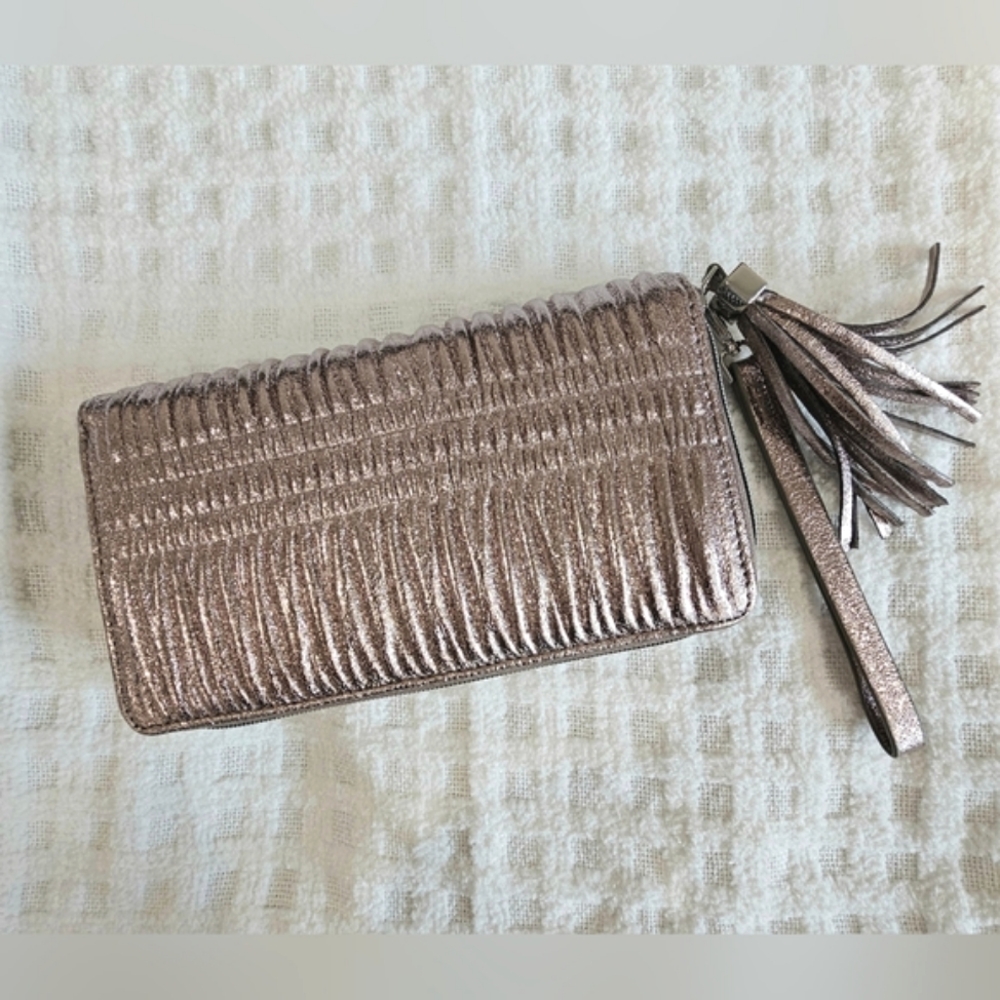 Stella & Dot Gathered Continental Wallet